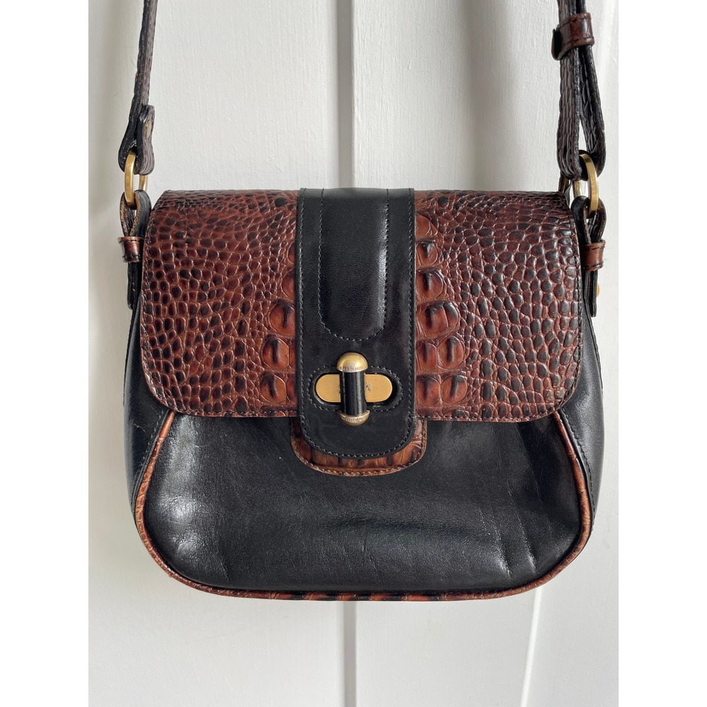 Vintage Brahmin Fairhaven Mass USA Black Brown Croc Embossed Leather Crossbody - Picture 11 of 11